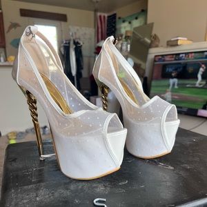 White, net with golden spike heel